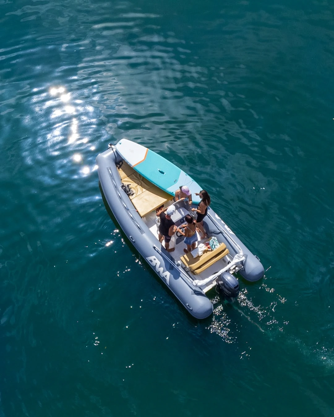mare cristallino noleggio gommone Budoni
